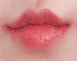 口角がめちゃくちゃ可愛くないですか ㅠ?