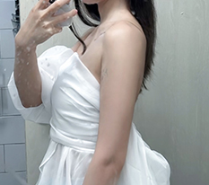 華奢な腕の女神~